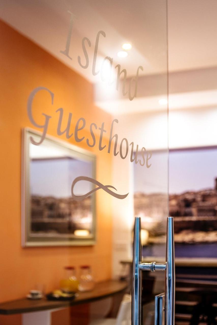 Island Guesthouse Gzira Экстерьер фото